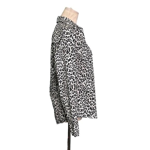 Land’s End animal print long sleeves buttoned blouse size 2 - Picture 9 of 11
